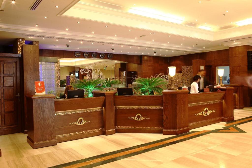 Abjad Grand Hotel Dubaï Extérieur photo