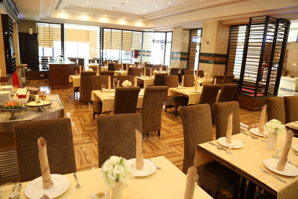 Abjad Grand Hotel Dubaï Extérieur photo