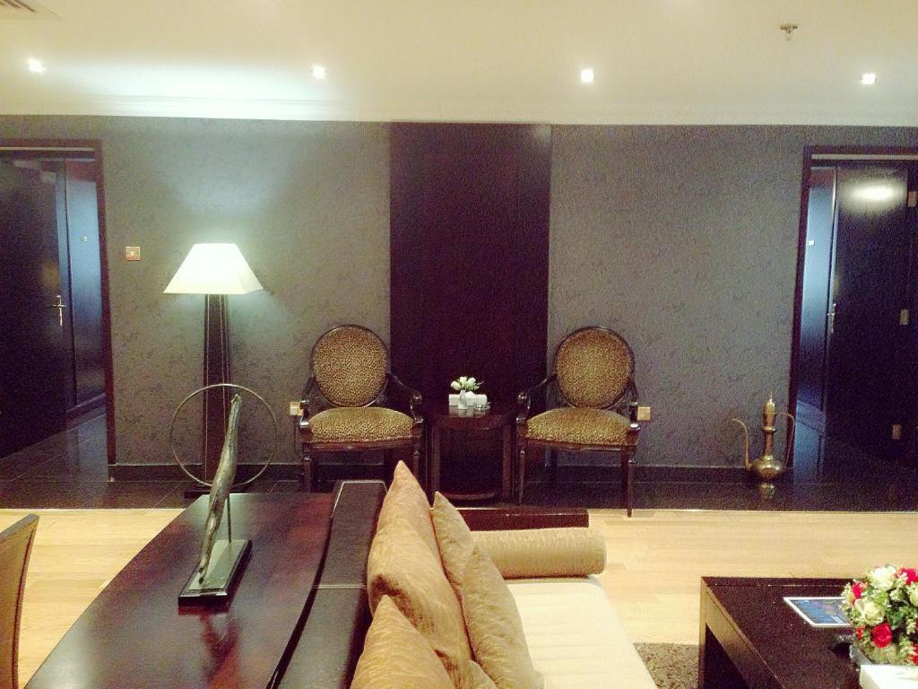 Abjad Grand Hotel Dubaï Extérieur photo