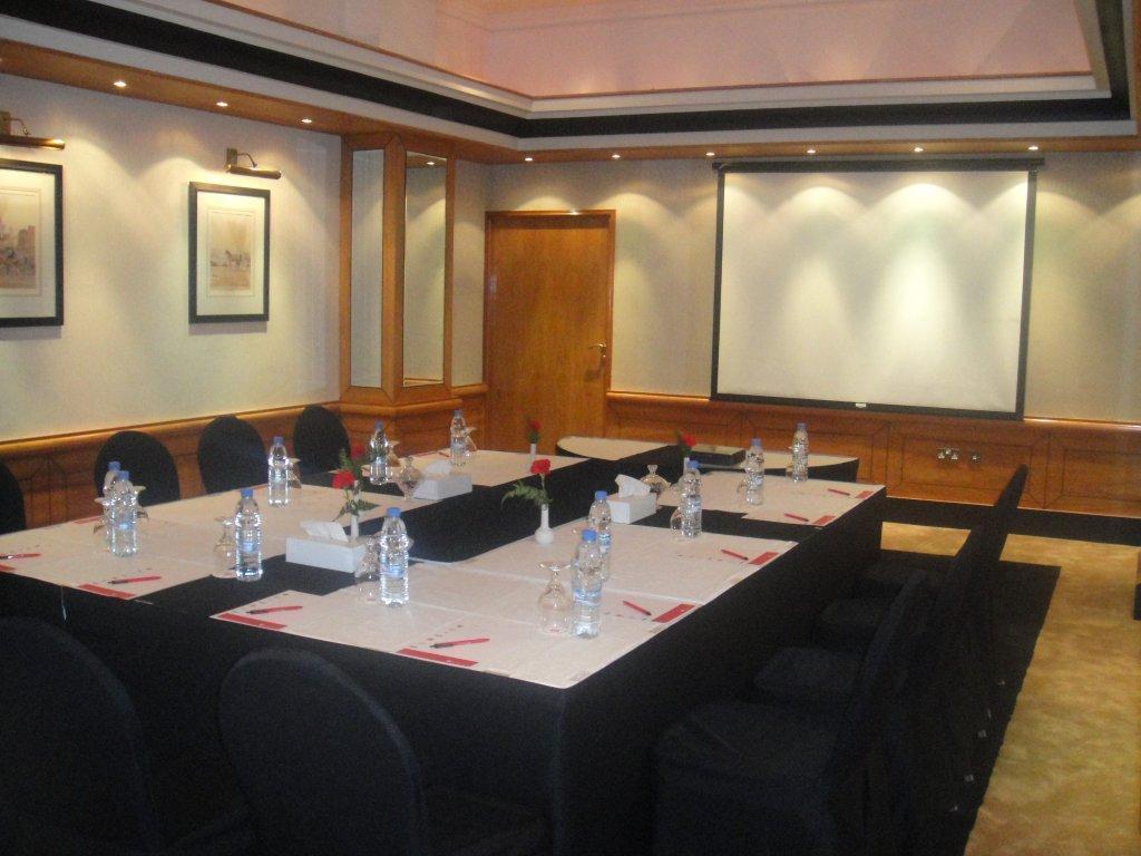 Abjad Grand Hotel Dubaï Extérieur photo