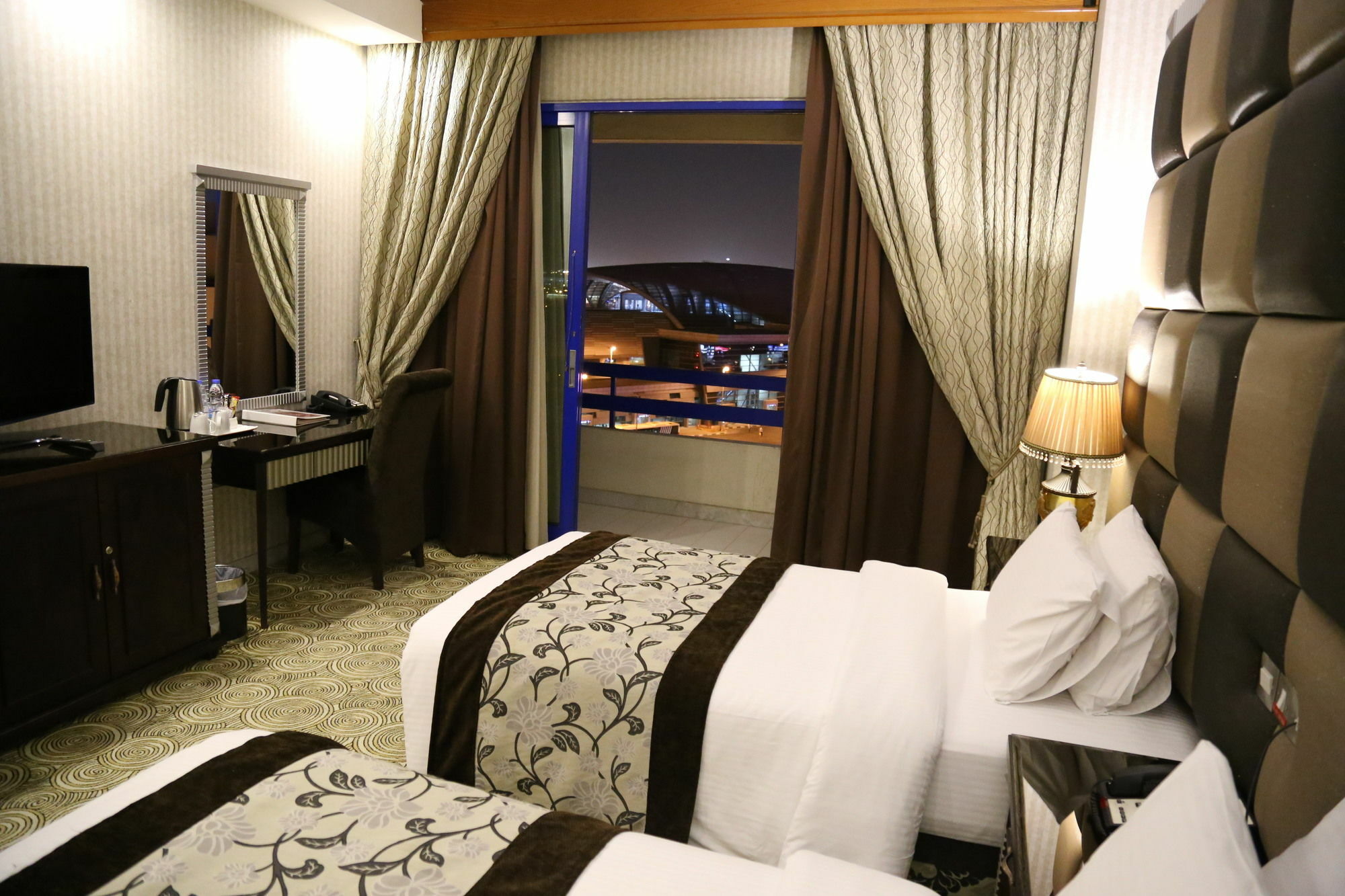 Abjad Grand Hotel Dubaï Extérieur photo